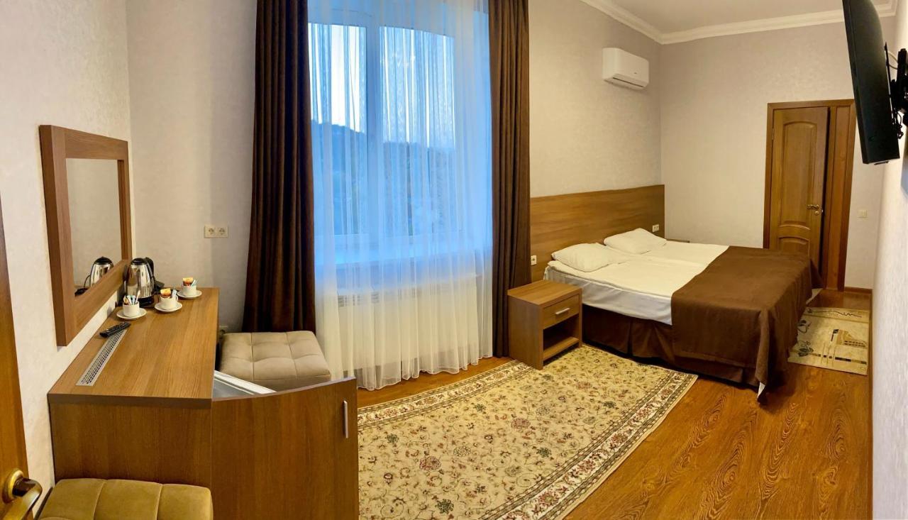 Amira Parc Hotel Kislovodsk Esterno foto